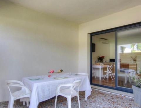Appartement Tranquille En Bas De Villa Afa Exteriör bild